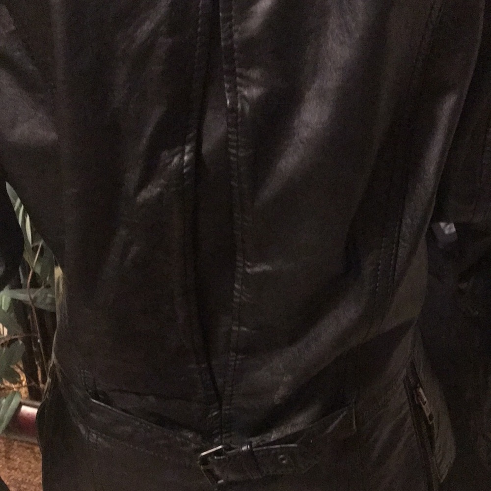 100% Leather Jacket - image 7